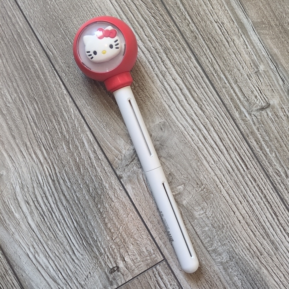 Hello Kitty Collapsible Humidifier Stick - Picture 2 of 3